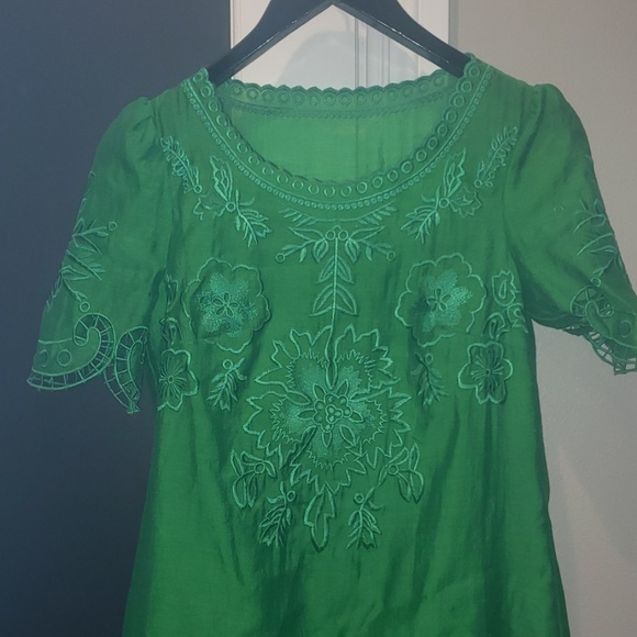 Green embroidered dress - Picture 3 of 4